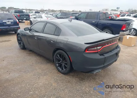 2016 Dodge Charger Sxt z USA, uszkodzony, nr VIN 2C3CDXHG6GH210804